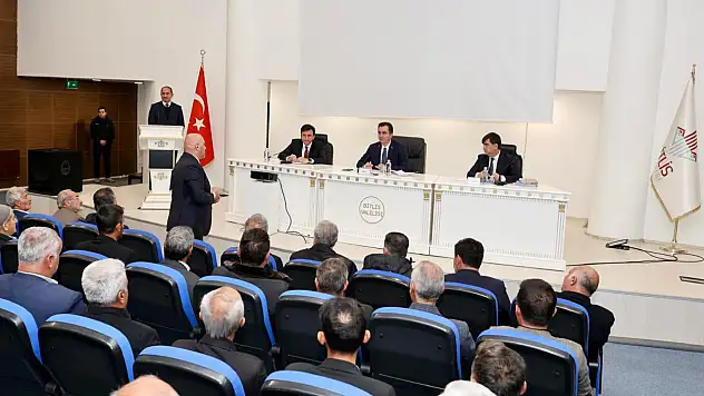 Vali Karakaya, Merkez Köylere Hizmet Götürme Birliği Kasım Ayı Meclis Toplantısına Katıldı