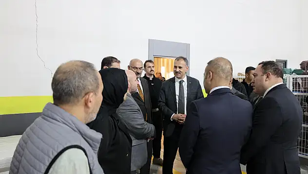 Vali Önder Bozkurt'tan Doğubayazıt Tekstilkent'e ziyaret