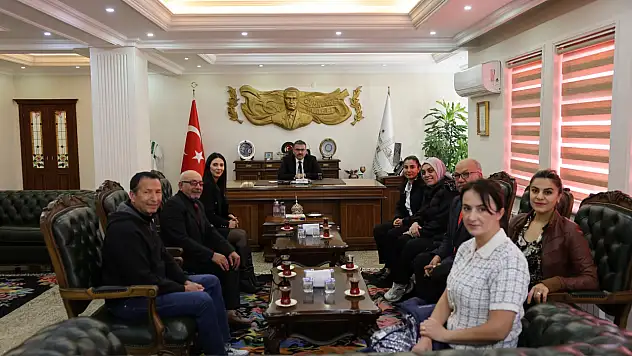 Vali Turan, Halk Oyunları Eğitmenleriyle Bir Araya Geldi
