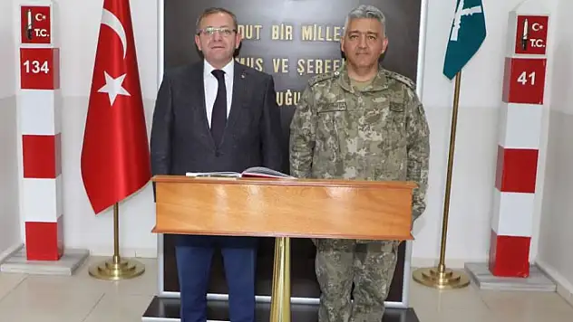 Vali Ziya Polat'tan 25'inci Hudut Tugay Komutan Yardımcısı Orhan Kurtoğlu'na Ziyaret
