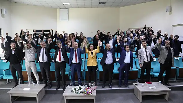 Van Belediyesi'nden Aile İçi İletişim Eğitimi: Kuşak Çatışmalarına Dikkat Çekildi!