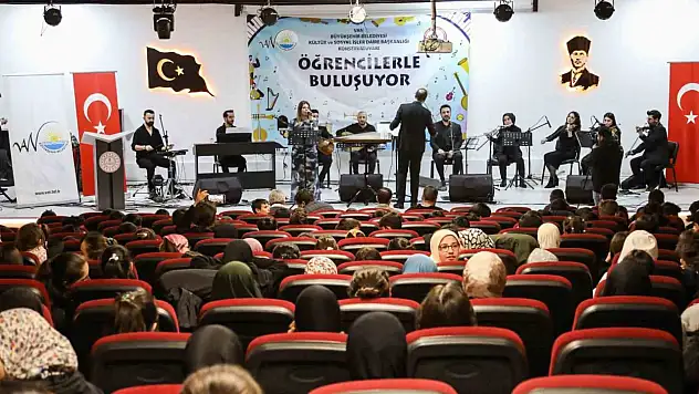 Van Büyükşehir Belediyesi Konservatuvarı, İlçelerde Sanatseverlerle Buluşuyor
