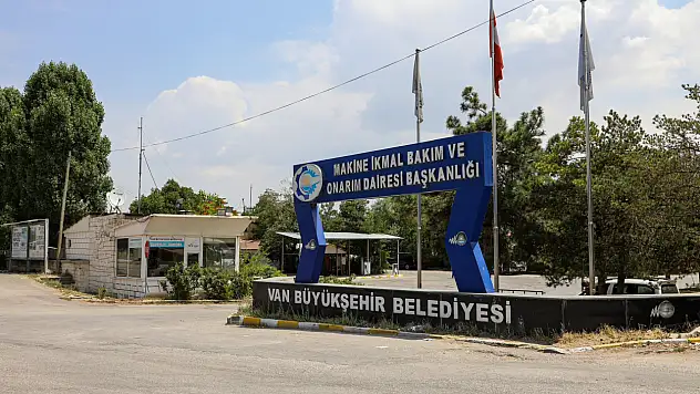 VAN BÜYÜKŞEHİR BELEDİYESİNDEN 7 AYDA 7 BİN 180 ARAÇ BAKIM VE ONARIMI