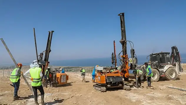 Van Büyükşehir Belediyesinden Dev Güneş Enerji Santrali Yatırımı