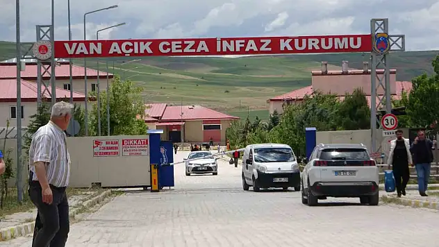 Van Cezaevlerinde Serbest Bırakmalar Gerçekleşmeye Başladı!