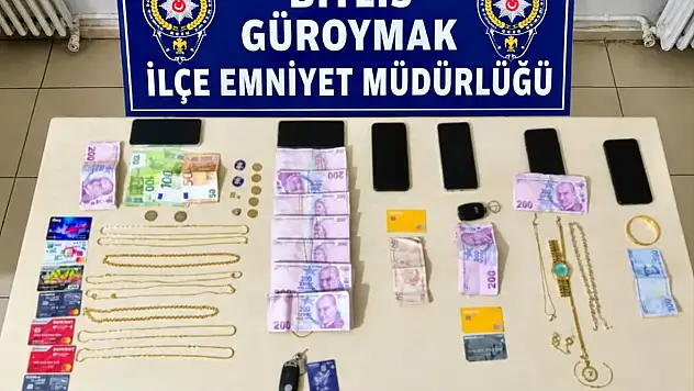 Van'da 3 kuyumcuyu sahte altınla dolandırdılar: 6 şüpheli yakalandı