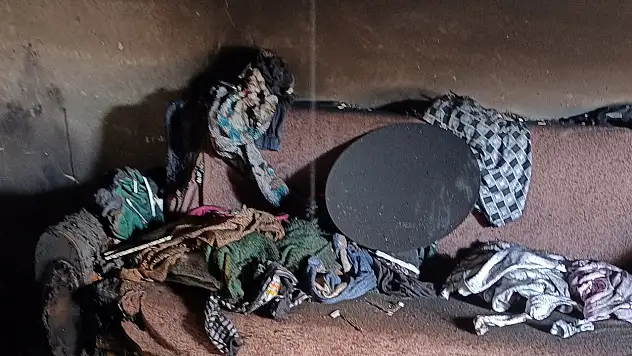 Van'da bacadan çıkan kıvılcım evi yaktı