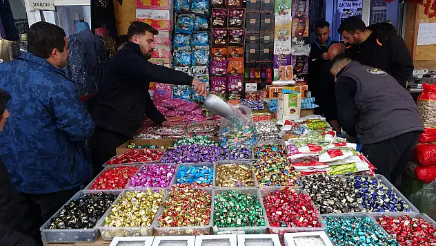 Van'da bayram öncesi alışveriş yoğunluğu başladı