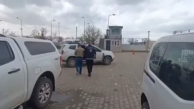Van'da göçmen kaçakçılığı operasyonu: 9 gözaltı, 3 tutuklama!