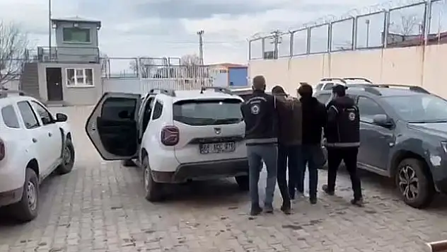 Van'da göçmen kaçakçılığına yönelik operasyonda 5 organizatör tutuklandı
