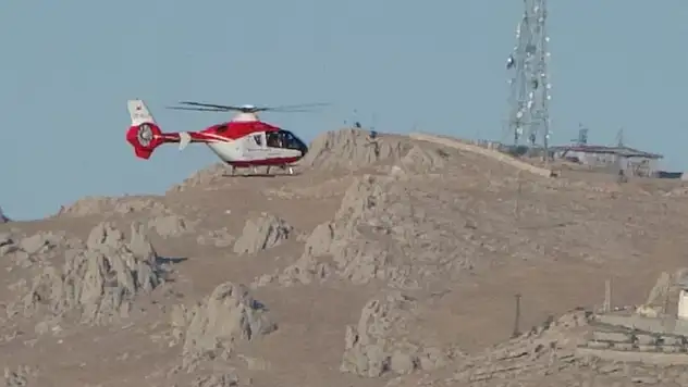 Van'da iki hasta helikopter ambulansla hastaneye sevk edildi