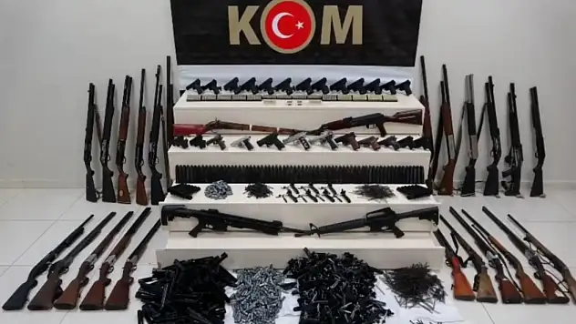 Van'da İsrail'in Gazze'ye yönelik saldırıları protesto edildi