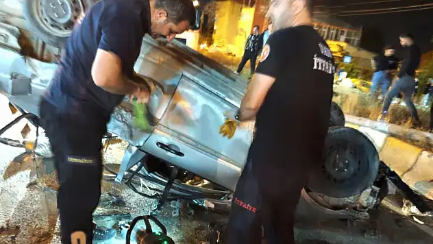 Van'da kontrolden çıkan otomobil takla attı: 4 kişi yaralandı