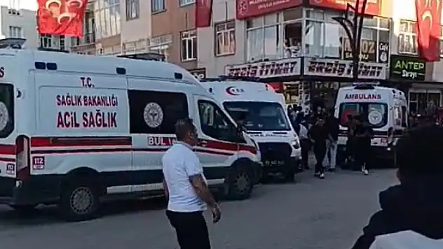 Van'da ortalık savaş alanına döndü: 5 yaralı