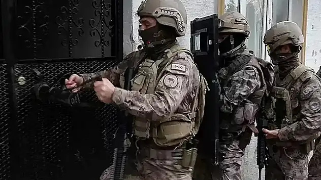 Van'da PKK/KCK terör örgütü soruşturmalarında 2 şahsa yasal işlem yapıldı