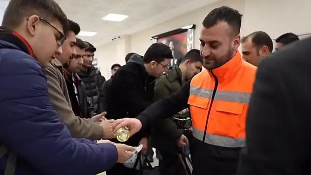 Van'da Sosyal Psikoloji Kampı Başladı: Gençler Yurtta Karşılandı