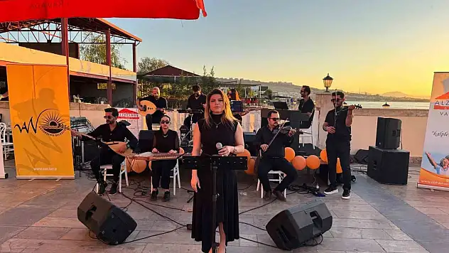 Van'da Ücretsiz Yaz Konserleri Sanatseverlere Unutulmaz Anlar Yaşattı