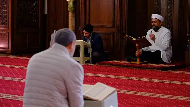 Van'daki camilerde Kur'an ayı bereketi