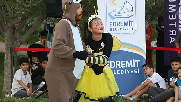 Van Edremit'te Çocuklara Yönelik Tiyatro Etkinlikleri Eminpaşa Mahallesi'nde Devam Etti
