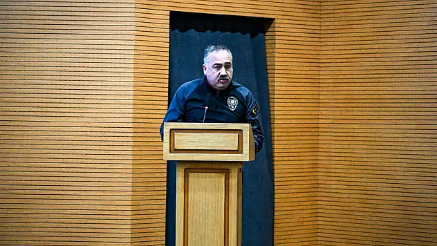 Van Emniyet Müdürlüğü'nde Yıl Sonu Değerlendirme Toplantısı Yapıldı