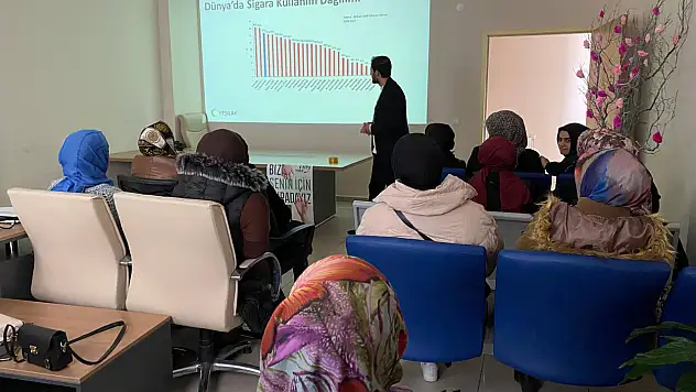 Van Gevaş'ta Bağımlılıkla Mücadele İçin Önemli Eğitim