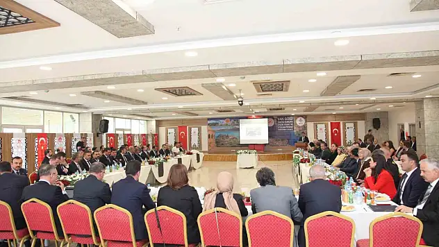 Van Gölü'nde 2 milyon metreküp dip çamuru temizlendi, gelecek nesiller için korunacak