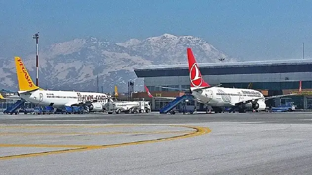 Van Havalimanı Kapanınca Turizmde Endişe: İranlı Turistlerde Düşüş Bekleniyor!