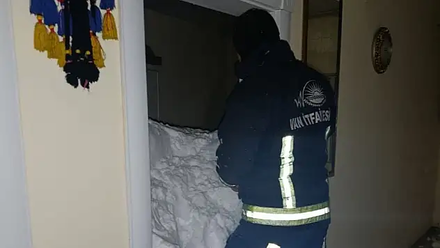 Van'ın Çatak İlçesinde Çığ Düştü: 22 Ev Tahliye Edildi, 1 Kişi Kayıp