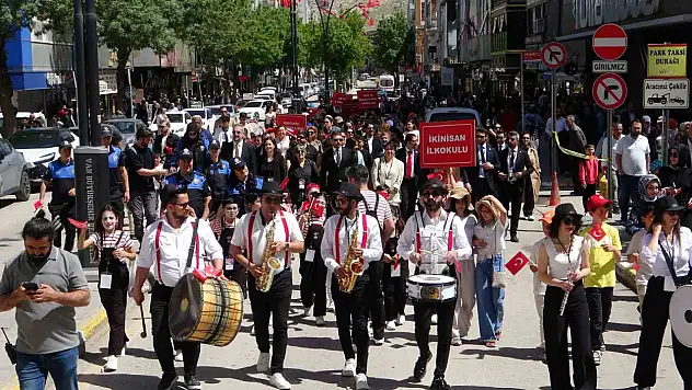 Van OSB Başkanı Aslan: 19 Mayıs, bağımsızlık ve vatan mücadelesinin simgesidir