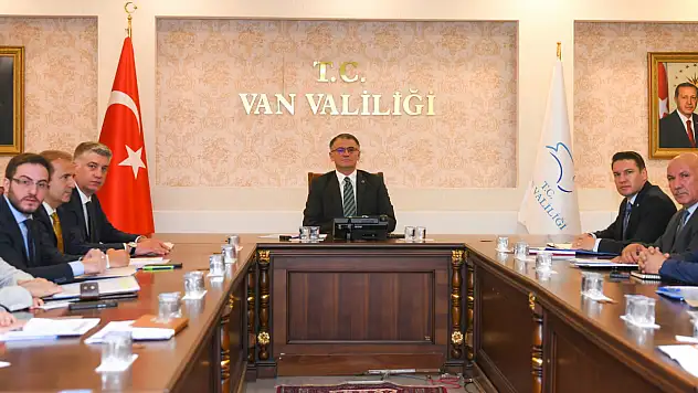 Van Valiliğinde Geniş Katılımlı Yatırım Değerlendirme Toplantısı Gerçekleştirildi