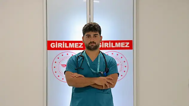 Vanlı doktorun geliştirdiği yapay zeka projesi 2 bin 200 girişim arasından sıyrıldı