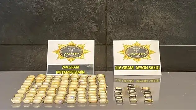 Vücudunda 860 gram madde yakalandı! Ağrı'da kritik operasyon