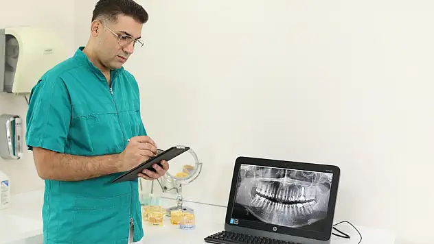 Yanlış implant uygulaması sağlam dişi kaybettiriyor