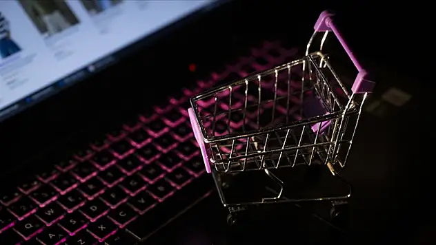 Yeni e-ticaret yönetmeliğine tam destek