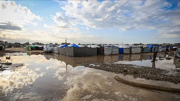 Yoğun yağış Gazze'de insani krizi derinleştirdi