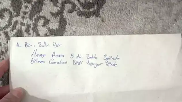 Zincir markette çalışan genç kız, kendisine aşık olan askerin mektubunu paylaştı