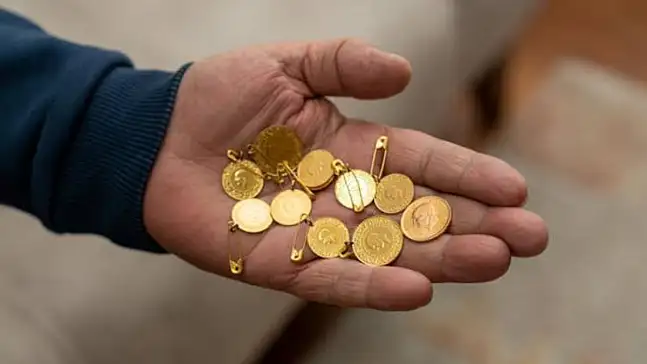 Altın haftaya düşüşle başladı