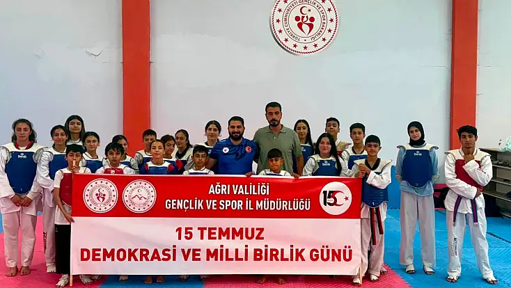 Ağrı'da 15 Temmuz Taekwondo Turnuvası tamamlandı