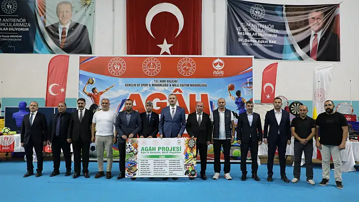 Ağrı’da 171 okula 22 bin 200 parça spor malzemesi dağıtıldı