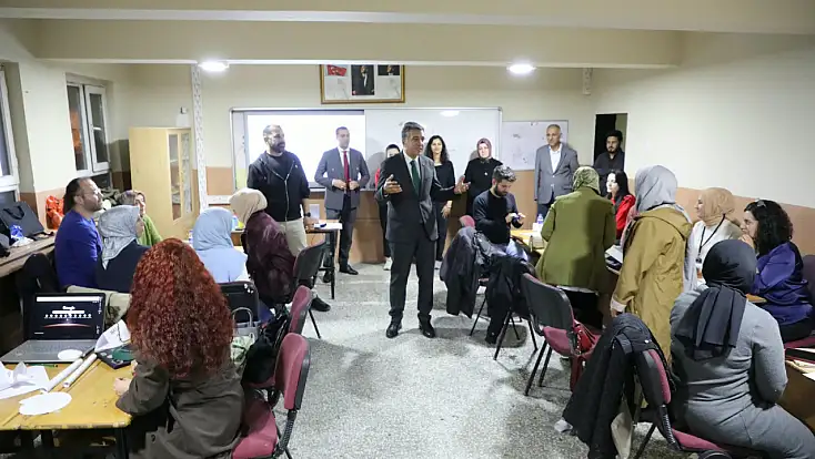 Ağrı’da 30 öğretmen ilk kez Harezmi eğitimi aldı