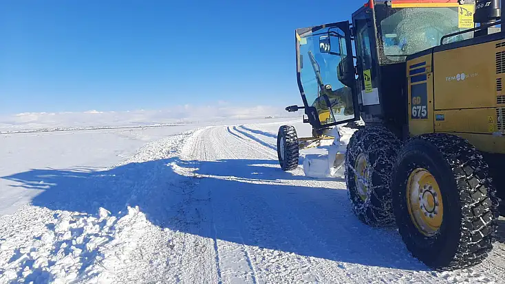 Ağrı’da 413 yerleşim yerinin yolu ulaşıma kapandı