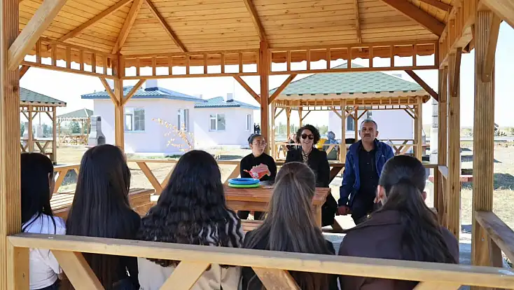 Ağrı’da Ahmed-i Hani Parkı’nın ilk misafirleri çocuklar oldu