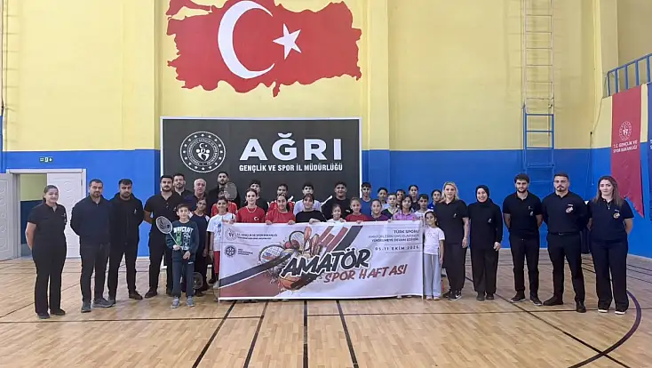 Ağrı’da badminton heyecanı sona erdi!