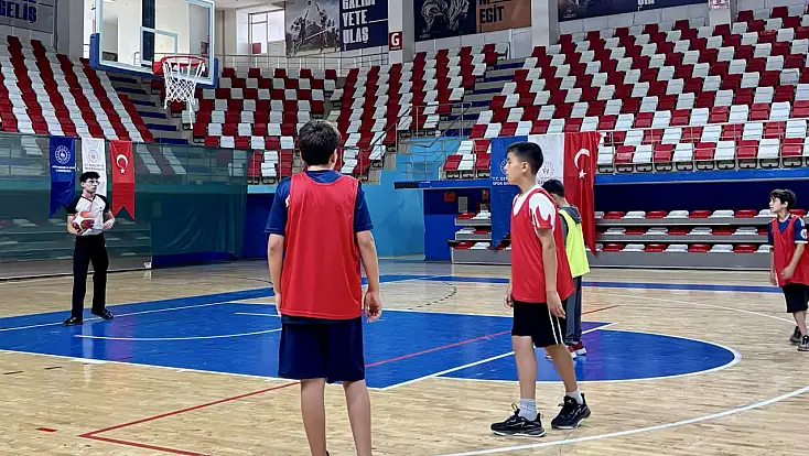 Ağrı’da basketbol heyecanı sona erdi