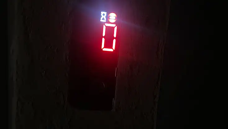 Ağrı’da bitmeyen elektrik kesintileri vatandaşları isyan ettirdi