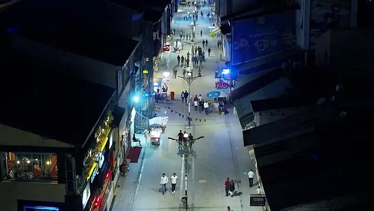 Ağrı’da gelen gideni arattı