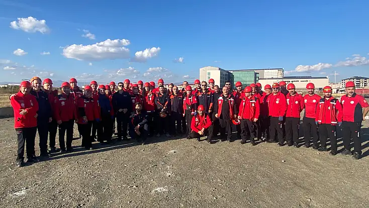 Ağrı’da iki ekip AFAD sınavını geçerek akreditasyon kazandı