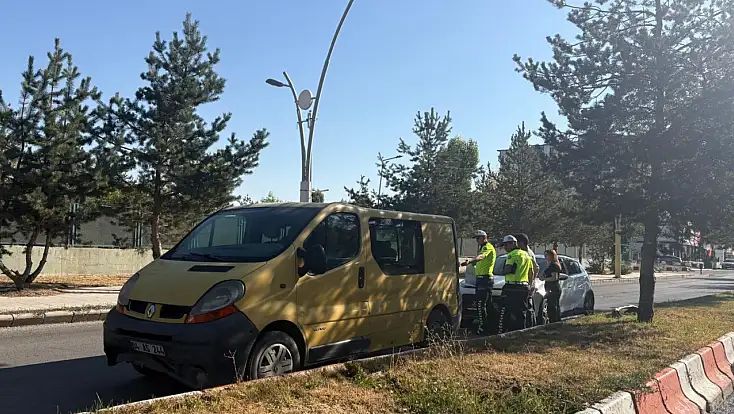 Ağrı’da işe gidiş saatinde zincirleme kaza