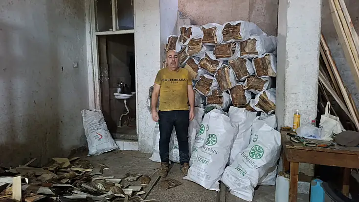 Ağrı’da kış telaşı başladı: Torbalanan odunlar alıcılarını bekliyor