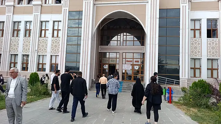 Ağrı’da KPSS heyecanı başladı, 25 binada güvenlik önlemi alındı